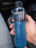 Voda NG Powerade Mountain Blast Hurs0,5 l